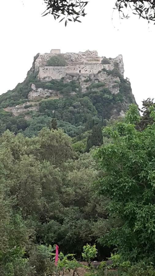 Archontiko Kourkoulos Makrades Exterior photo